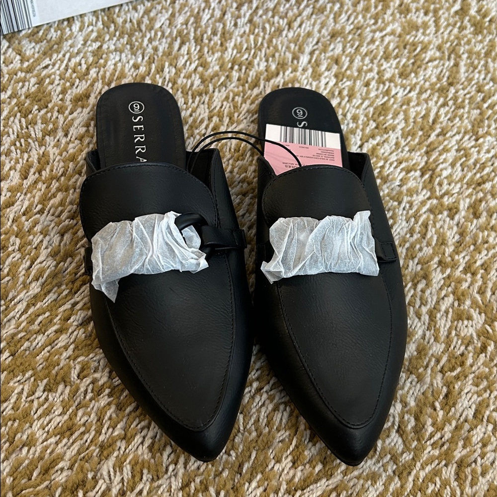 Serra Elegant Black Slip-On Loafers